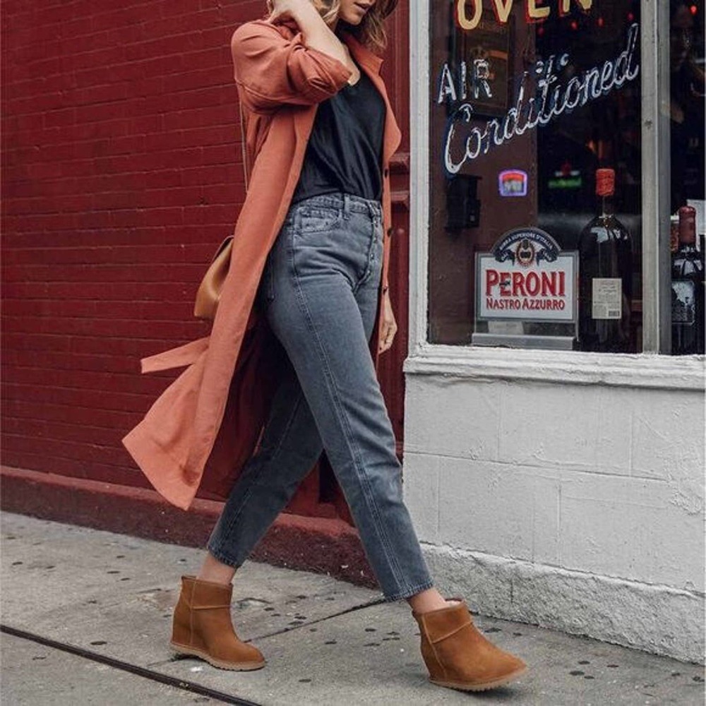 UGG Classic Femme Mini Wedge Bootie Chestnut Brown Boots Women's US Size 12 - Picture 8 of 12